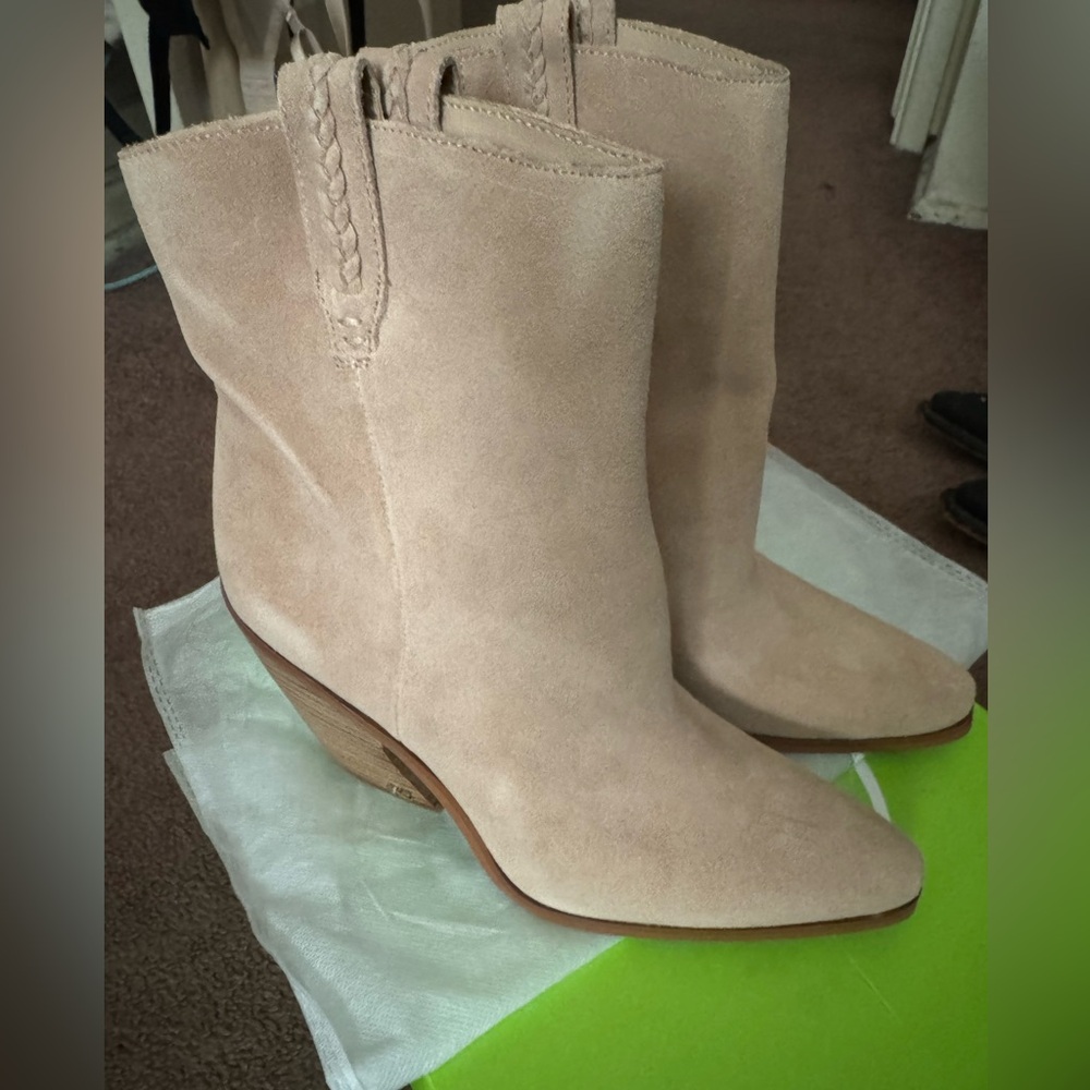 Sam Edelman suede sesame/tan booties
